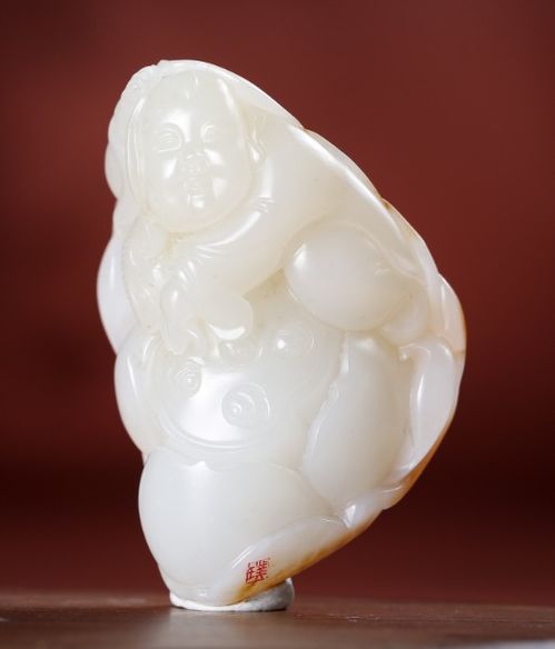 和田玉礦區(qū)探秘 從青海玉石到識玉之美，小白也能快速入門