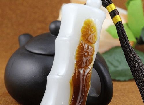 糖白玉的歸屬、價(jià)值與產(chǎn)地分析