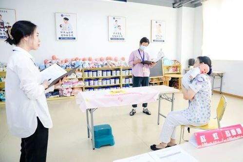 母嬰護理技能競賽在閔行區(qū)家政行業(yè)女職工中激烈展開